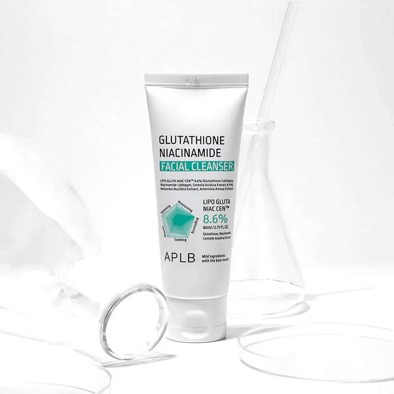 Glutathione Niacinamide Facial Cleanser - Image 5