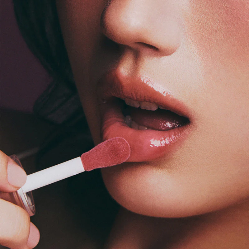 Vita Glow Lip Oil - Image 10