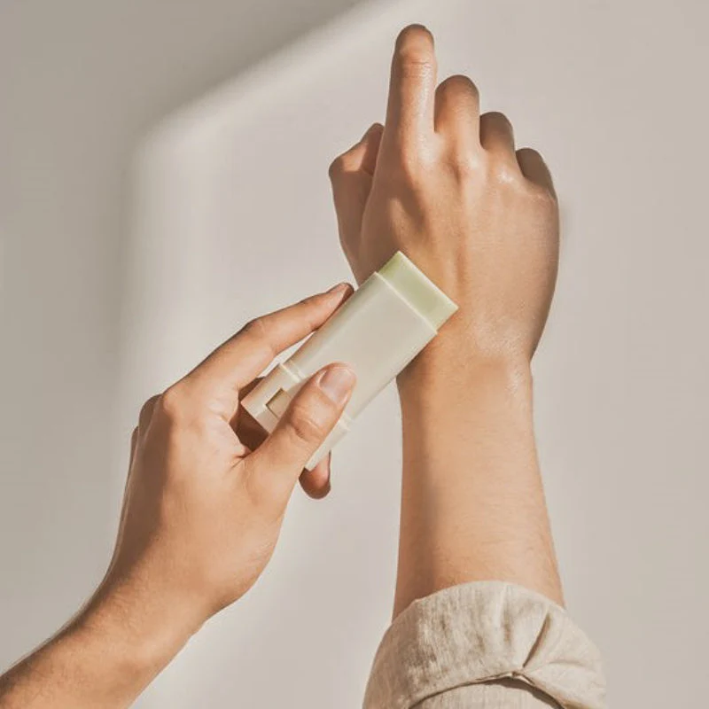Matte sun stick : Mugwort+Camelia SPF50 PA++++ - Image 3