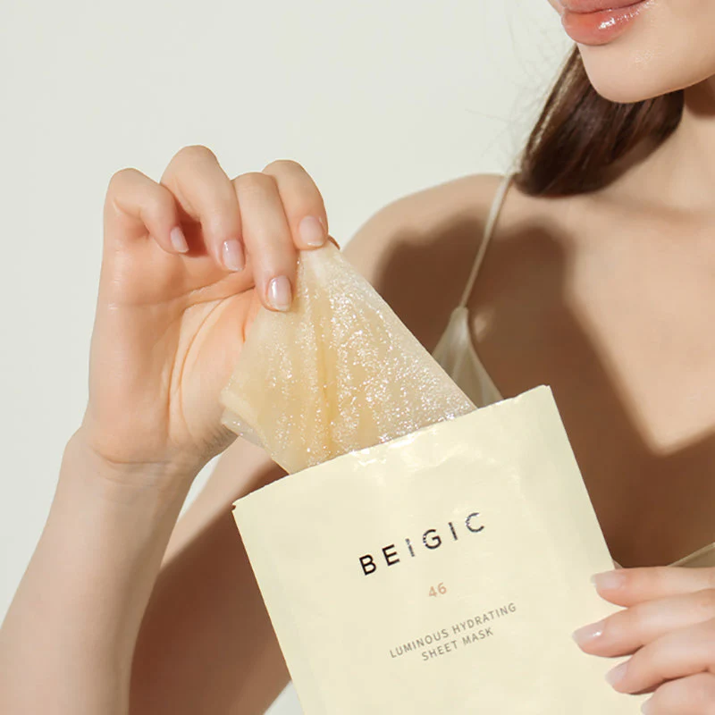 Luminous Hydrating Sheet Mask - Image 4
