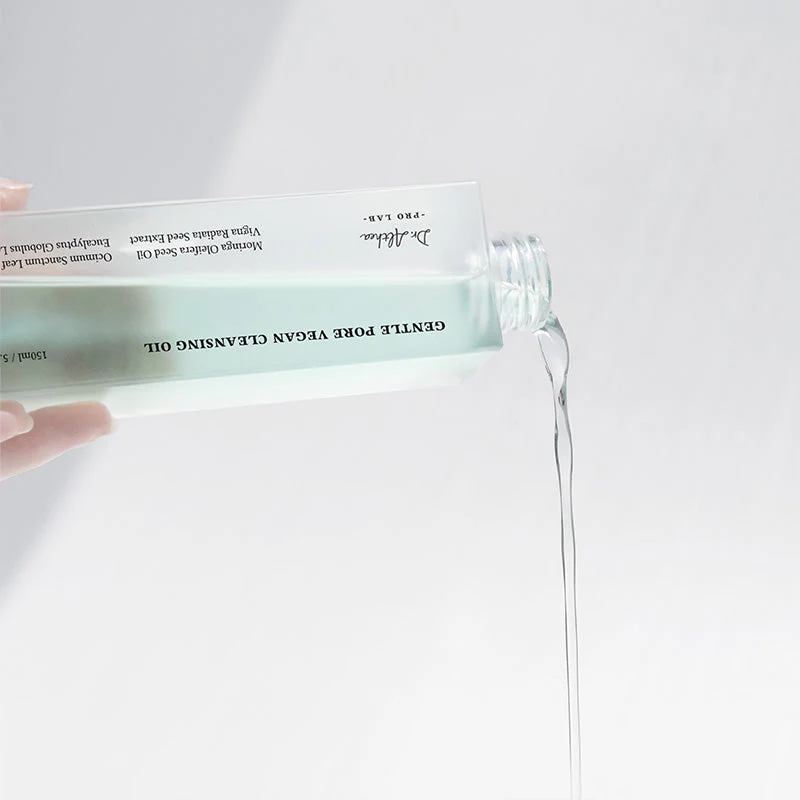 Gentle Pore Cleansing Oil - Image 6