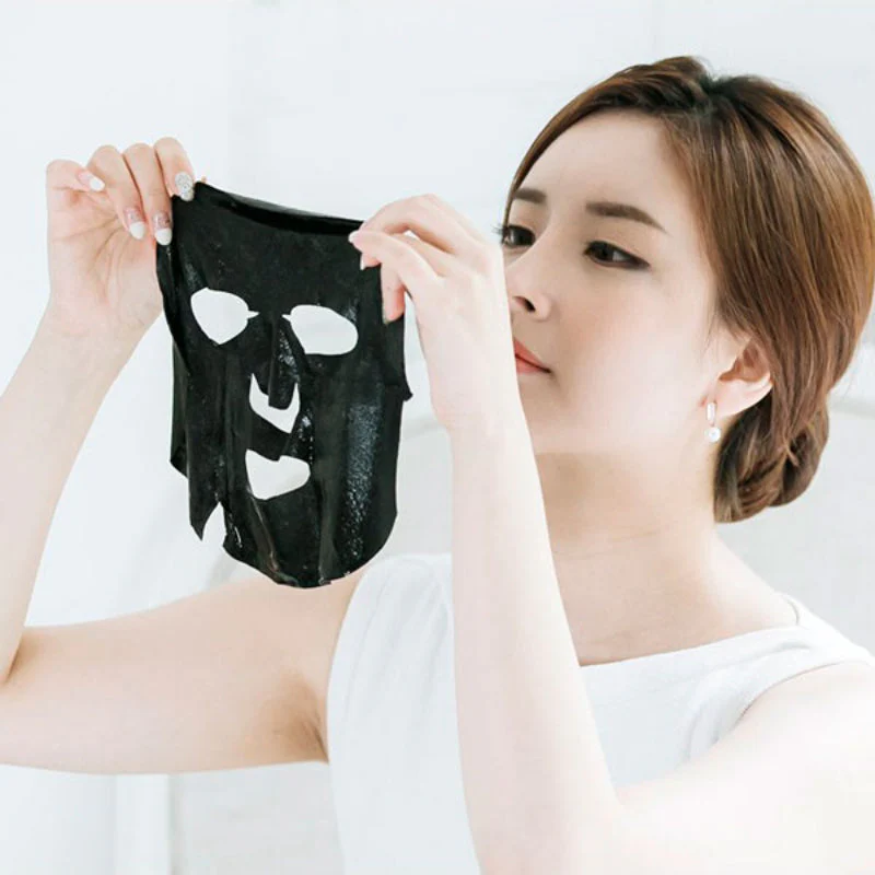 Pore-Control Charcoal Mask - Image 4