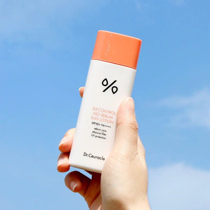 5α Control No Sebum Sun Lotion SPF50+ PA++++ - Image 2