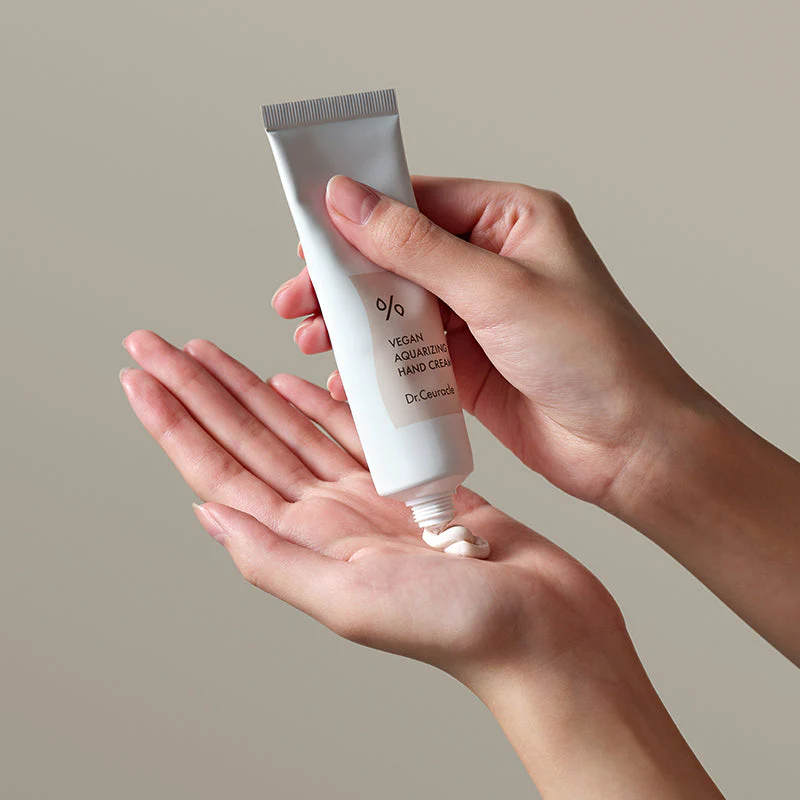 Vegan Aquarizing Hand Cream - Image 4