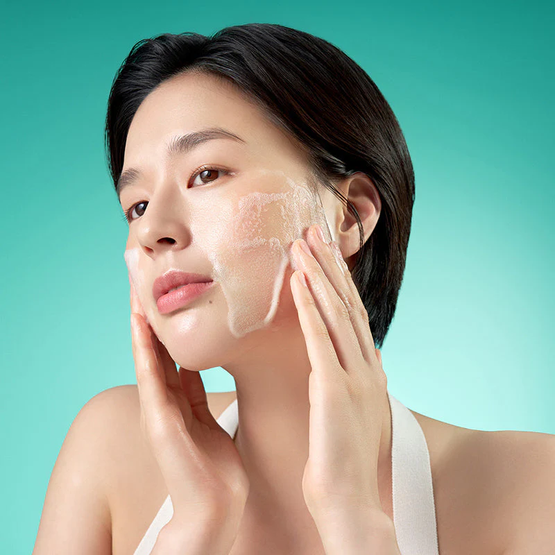 Mighty Bamboo Panthenol Cleanser - Image 4