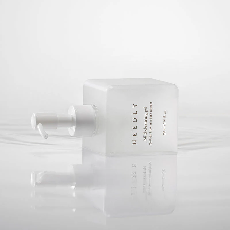 Mild Cleansing Gel - Image 3
