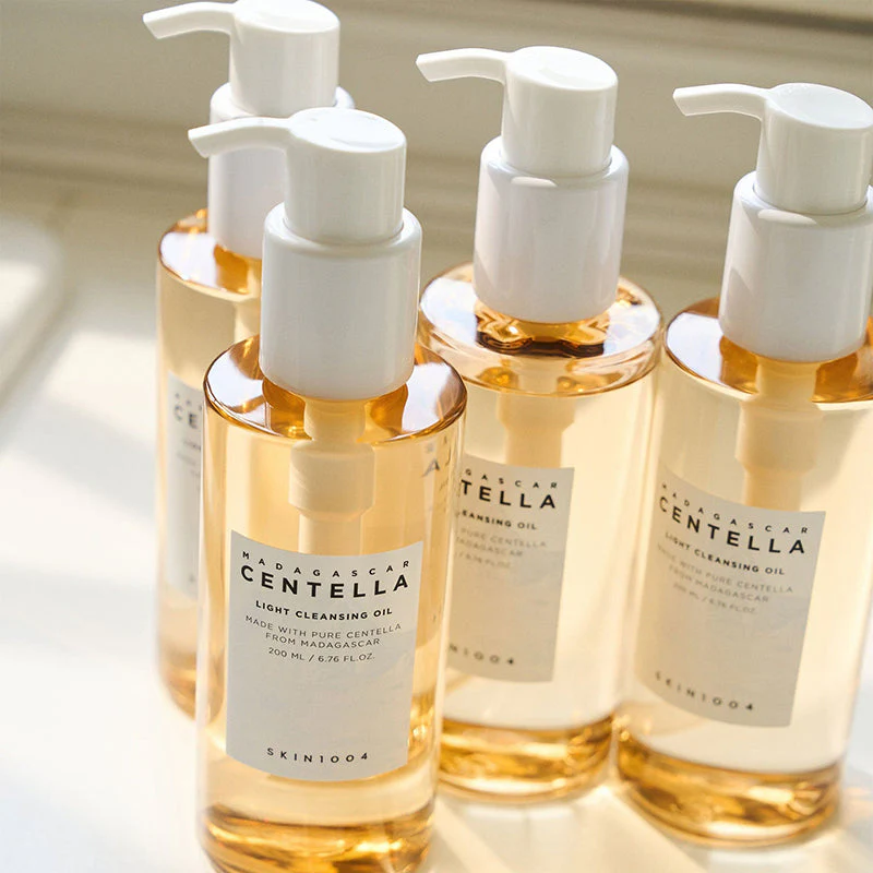 Madagascar Centella Light Cleansing Oil - Image 3