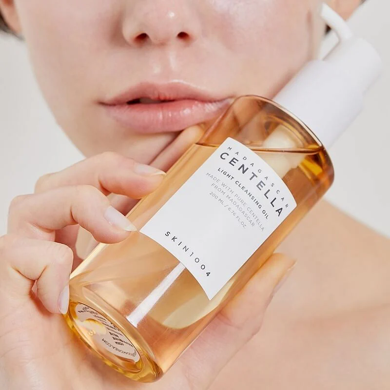 Madagascar Centella Light Cleansing Oil - Image 5