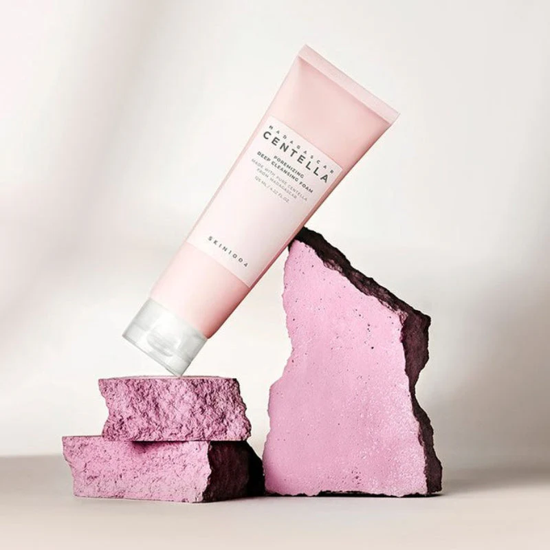 Madagascar Centella Poremizing Deep Cleansing Foam - Image 6