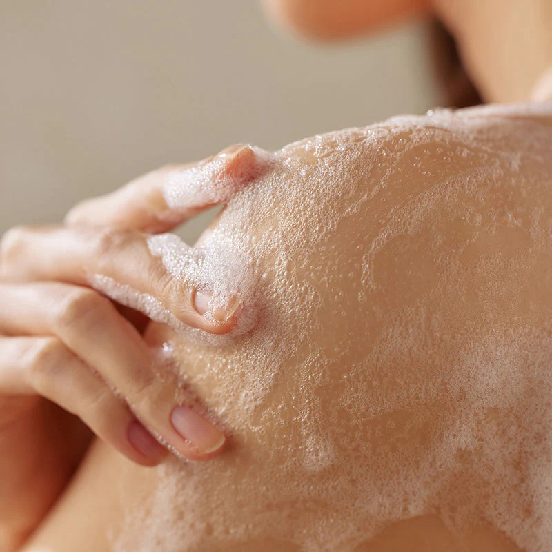 AHA BHA PHA 30 Days Miracle Acne Clear Body Cleanser - Image 3