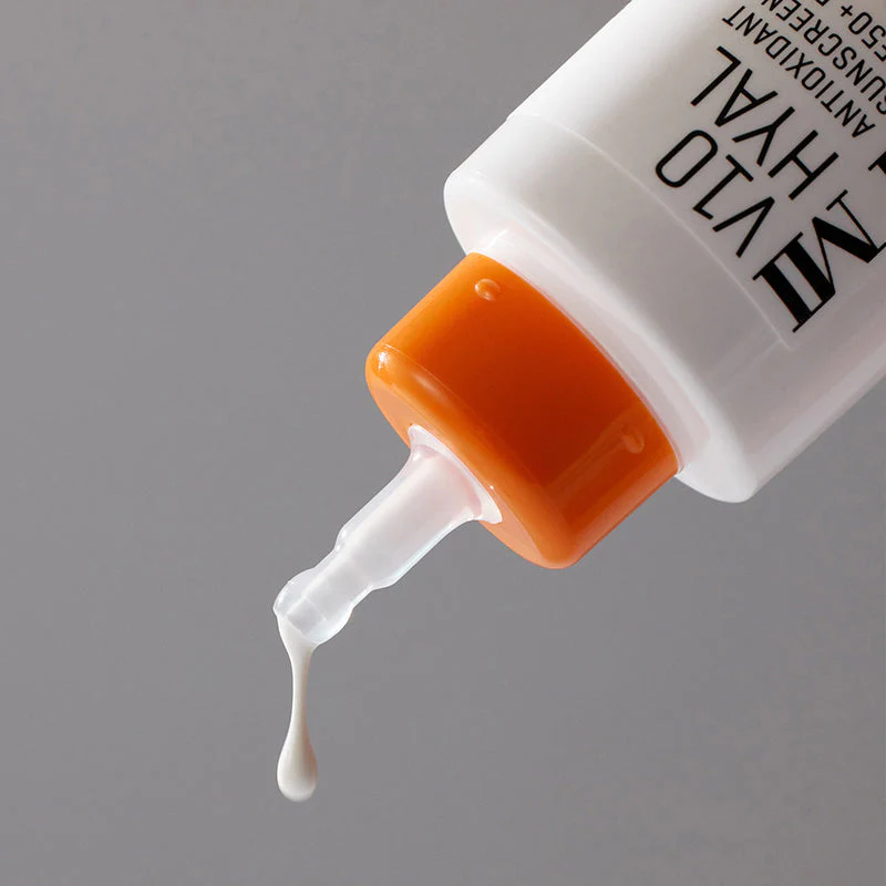 V10 Hyal Antioxidant Sunscreen SPF50+ PA++++ (Expiring 29/8/2026) - Image 2
